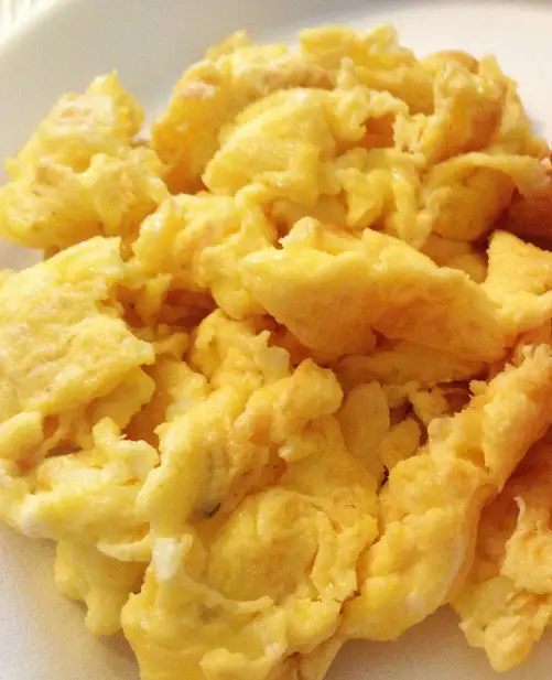 Easy Keto Low Carb Cream Cheese Scramble Egg Recipe