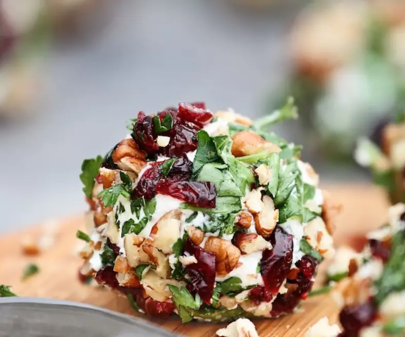 Cranberry Almond and Walnut Cheese Ball Recipes For Dipping