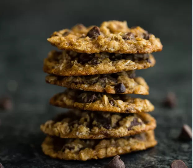 Easy Quick 3 Ingredient Oatmeal Chocolate Chip Cookie Recipe (Gluten Free)