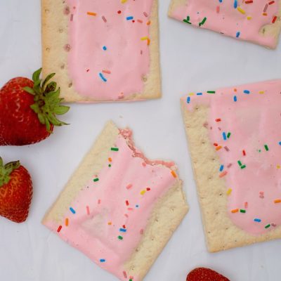 easy homemade pink strawberry pop tart recipe