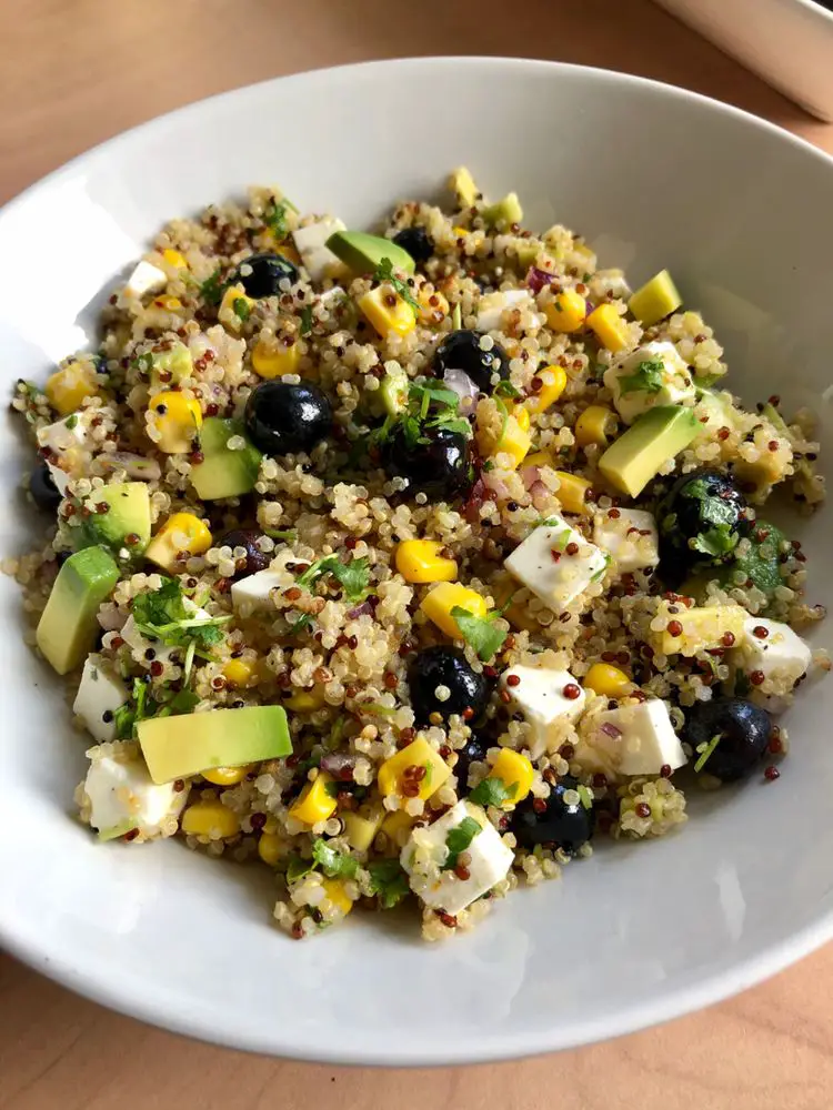 Avocado Blueberry Quinoa Salad Recipe (Healthy)
