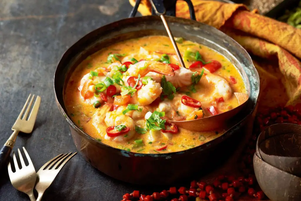 Easy Authentic Moqueca Recipe (Brazilian Seafood Stew) - Gimme Yummy ...