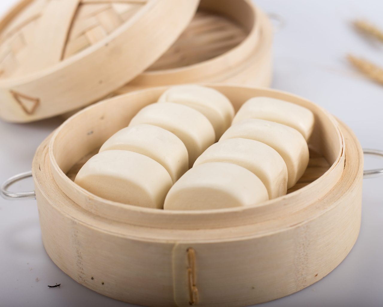 White Chinese Steamed Buns (Easy Mantou Recipe)