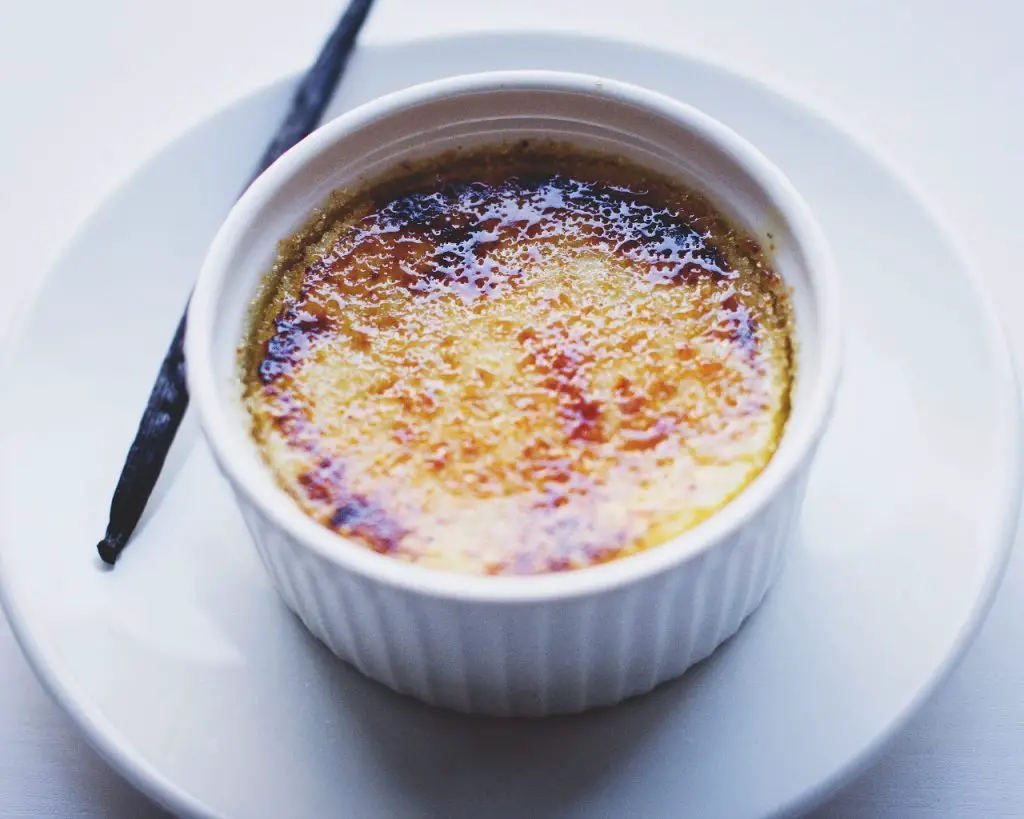 French Vanilla Creme Brulee Recipe (Easy Classic No Fail ) - Gimme Yummy