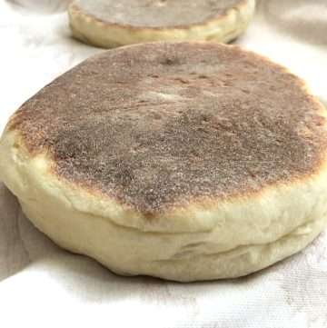 Azorean Bolos Levedos (Poruguese Muffins)