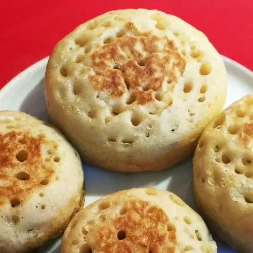 sourdough crumpets with buttermilk