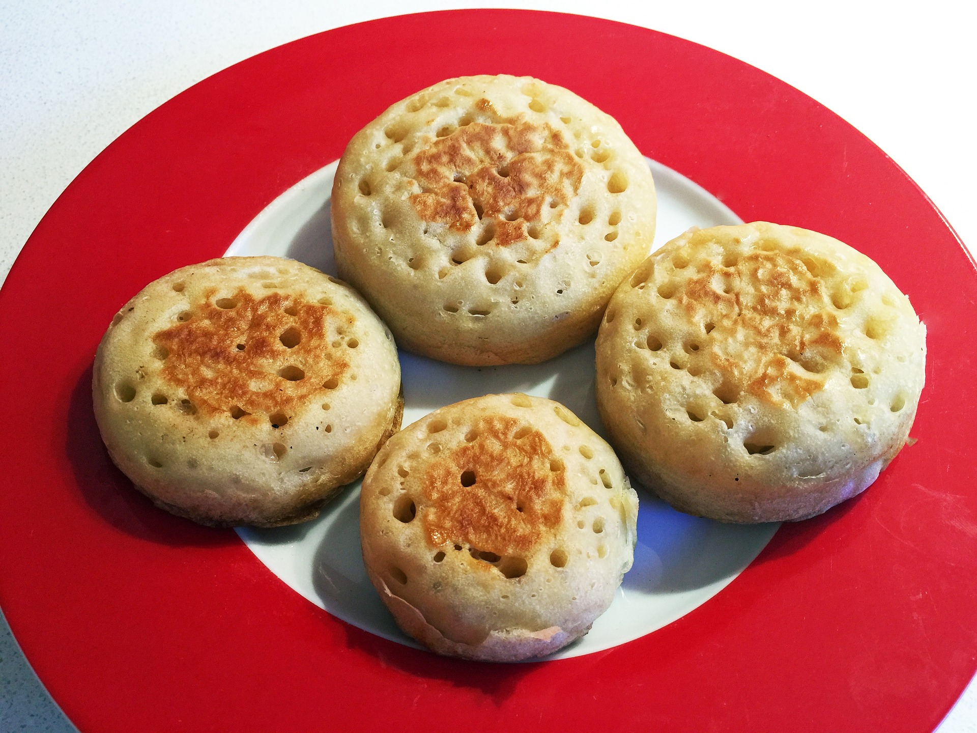 Easy Buttermilk Sourdough Crumpets Recipe Without Yeast - Gimme Yummy