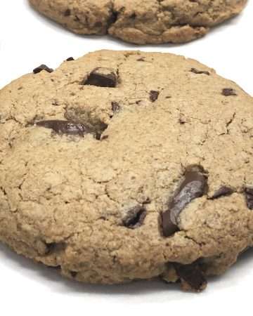 sprouted rye chocolate chip cookies