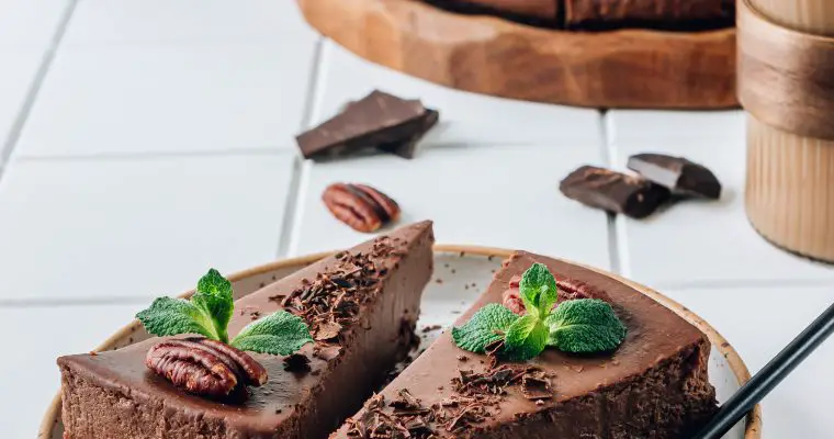 Easy No-Bake Milk Chocolate Cheesecake Recipe With Oreo Cookie Crust