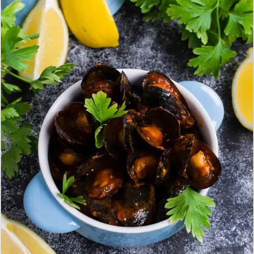 Portuguese Mussels With Tomato Wine Sauce